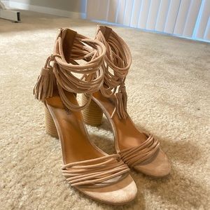 Jeffrey Cambe short heels